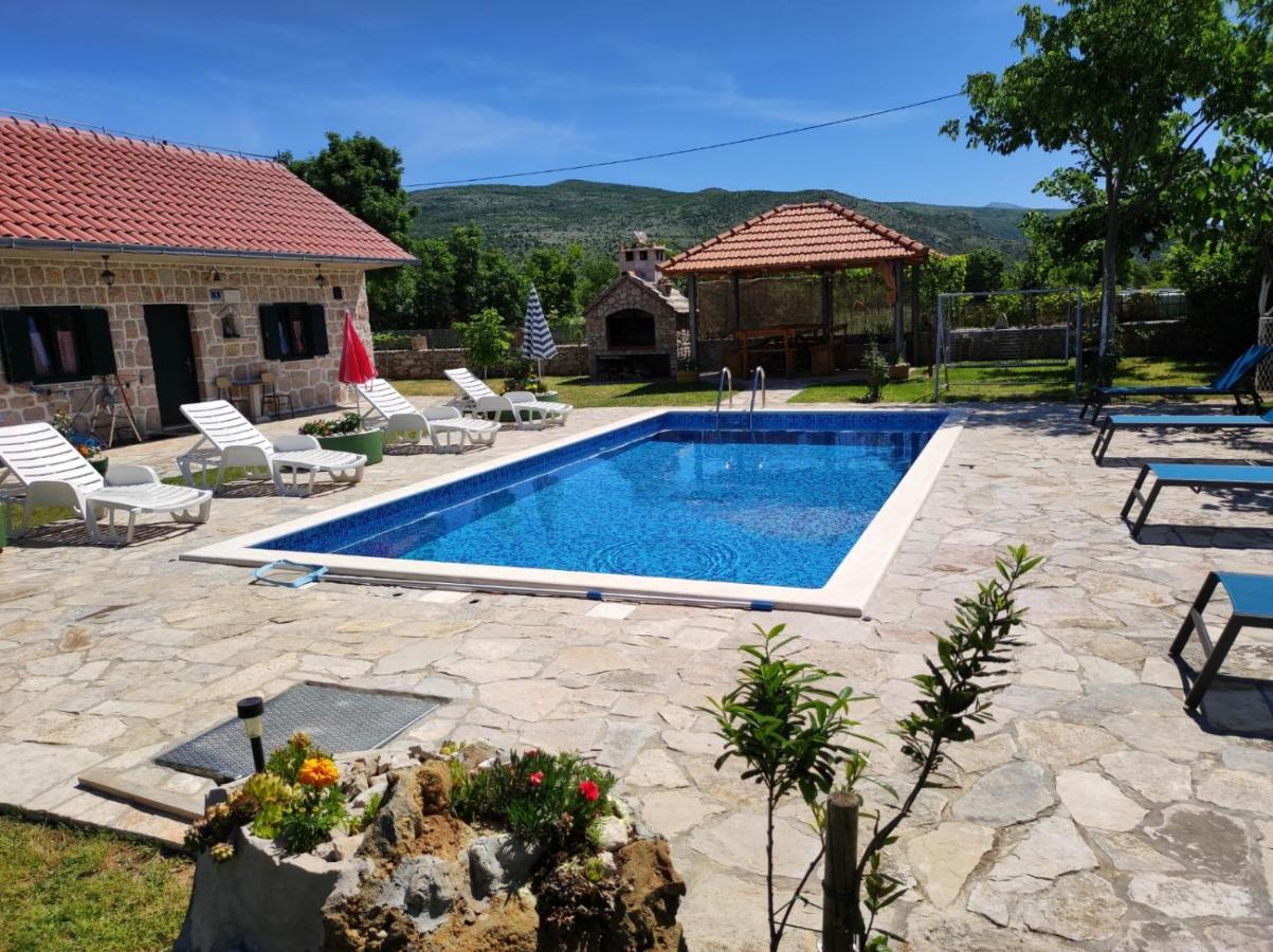 Nikini Dvori Βίλα Gradac  Εξωτερικό φωτογραφία
