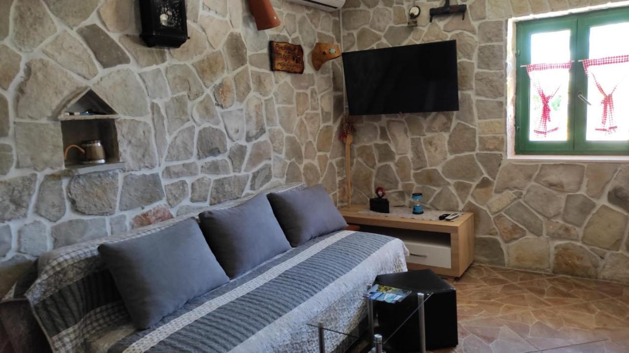 Nikini Dvori Βίλα Gradac  Εξωτερικό φωτογραφία